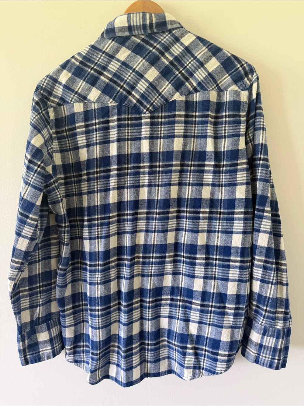 Wrangler Western Shirt Men’s Large Blue White Plaid Flannel Pearl Snap Large - Picture 3 of 9